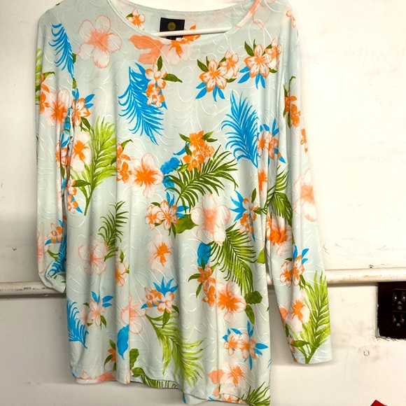 3/$15. JM Collection long sleeve top size M - Picture 1 of 5